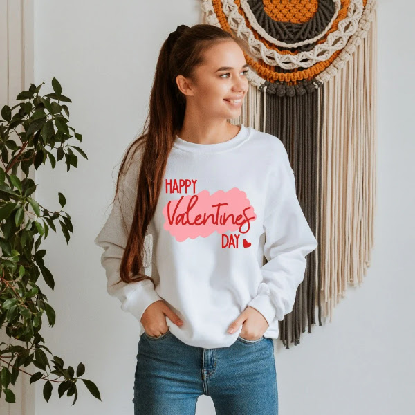 Referencia visual: valentines-sweater.webp